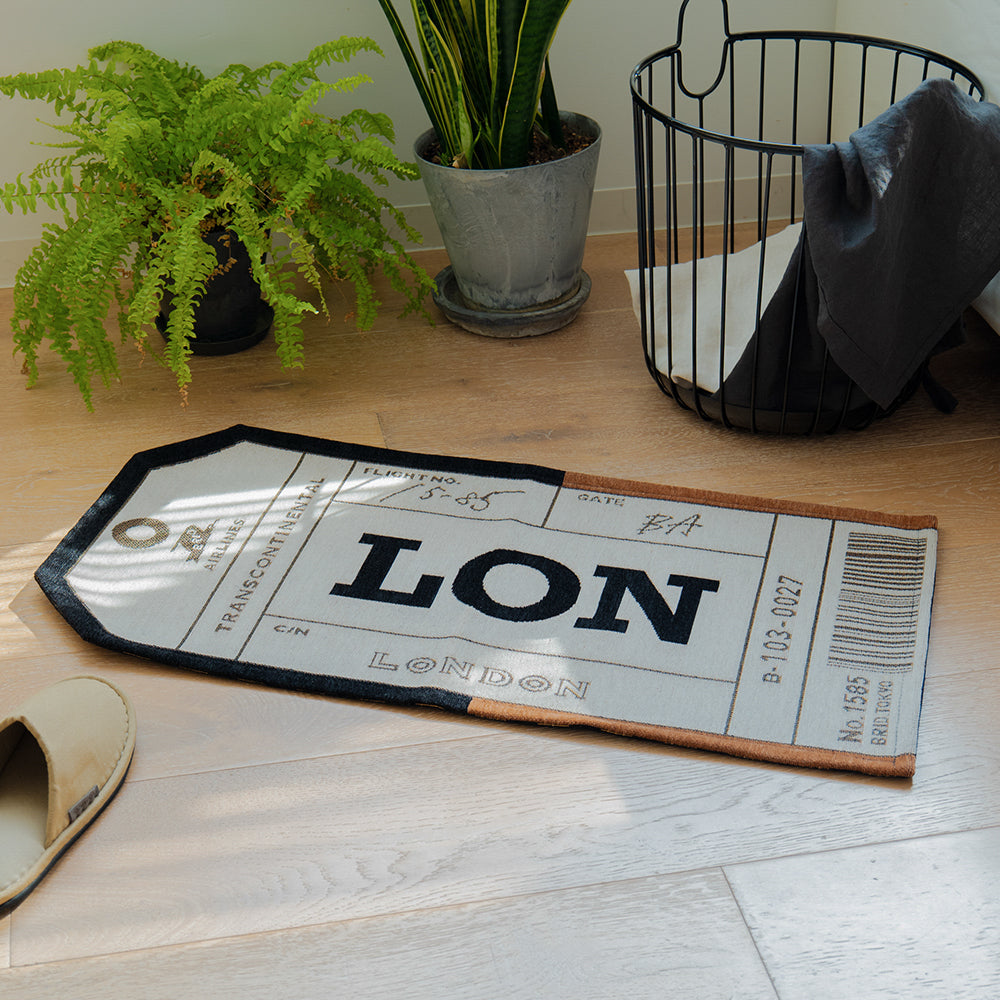 BAGGAGE TAG RUG