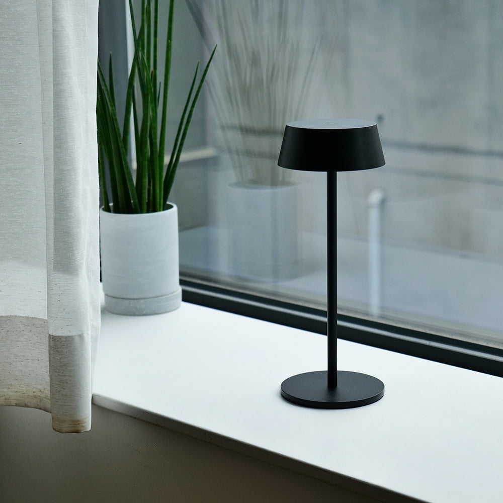 Olika CORDLESS LED TABLE LIGHT