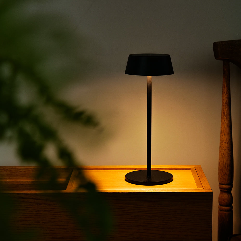 Olika CORDLESS LED TABLE LIGHT