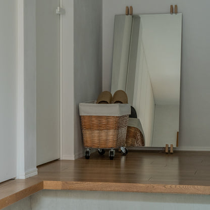 WILLOW LAUNDRY BASKET with CASTER 34L